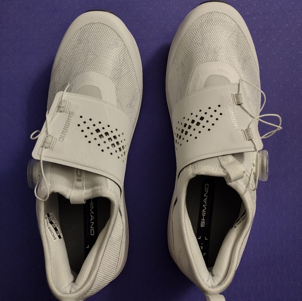 NEW- SHIMANO SH-IC300 Women's Indoor Cycling Shoes Size US 8.5, BNIB